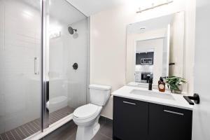 Stylish 3BR Retreat with Stunning City Views