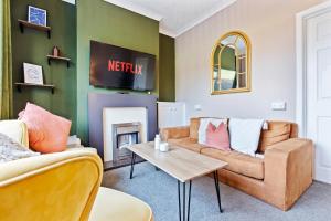 Hillview Escape - Group-Friendly Comfort