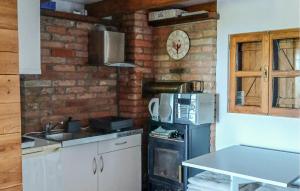 Beautiful Home In Klostar Ivanic