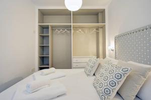 Home4u Nuevo Centro Granada-Puerta Real-San Isidro