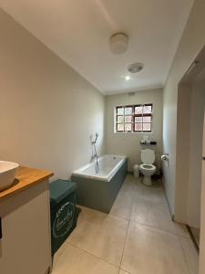 Spacious 3 Bedroom 2 Bathroom 6 Sleeper