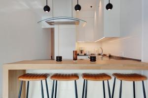 Obsidian San Juan Beach View