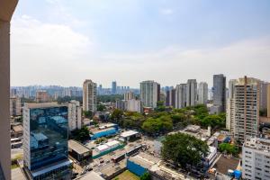 Hub Alto da Boa Vista Apartments