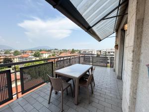 SkyLoft Bergamo - Attico Chic con Panorama Unico