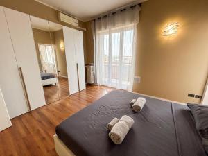 SkyLoft Bergamo - Attico Chic con Panorama Unico