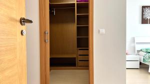 Sea View 2-bedrooms Apartment