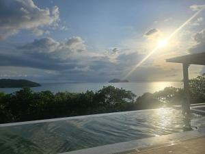 NEW! Reen Run Sunset Private Villa