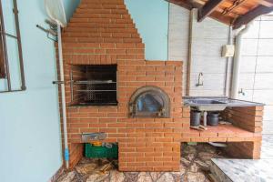 Casa com Piscina e Garagem a 550m da Praia