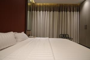 اريس ان للشقق المخدومة