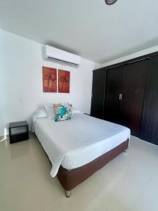 Apartamento 201 frente a hotel Las américas