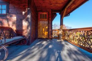 Northern Exposure at Eagles Nest