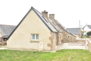 Maison de vacances bretonne en pierre avec jardin - pour famille - 6 pers