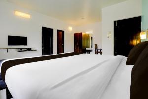 Hotel O The X and Z Hotel