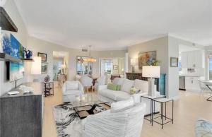 Naples Coastal Retreat Gulf Views