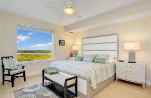 Naples Coastal Retreat Gulf Views