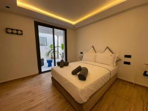 luxury 5 bedroom home