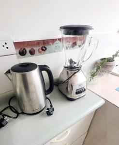 20 Airport-Ideal Digital Nomad Tourism-Family