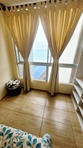 20 Airport-Ideal Digital Nomad Tourism-Family