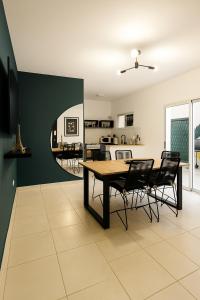 Dpto centrico renovado con cochera