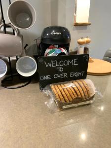 One Over Eight - Luxury One Bed Apartment