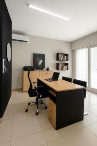 Dpto centrico renovado con cochera