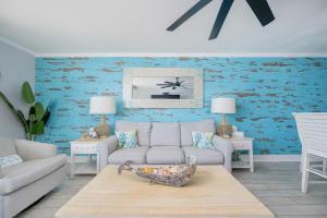 Phoenix V 1009 condo