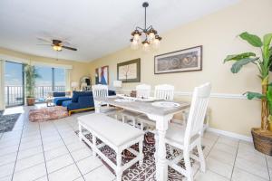 Phoenix VI 61403 condo