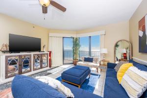 Phoenix VI 61403 condo