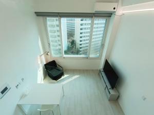 SEOUL STATYS BRAVO at Gimpo Airport