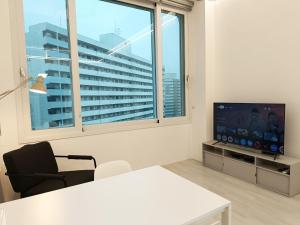 SEOUL STATYS BRAVO at Gimpo Airport