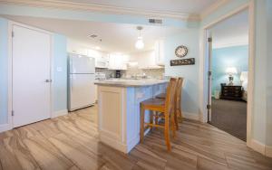 Phoenix VI 6403 condo