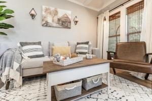 Cozy Villa Stay Gorgeous Views Unit C