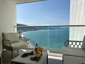 Moikkarentals 1BR Condo Ocean View PV NT 1904