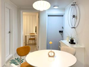 오픈할인특가, 아띠하우스, 합정역 도보 3분, 홍대, 망원, 신촌