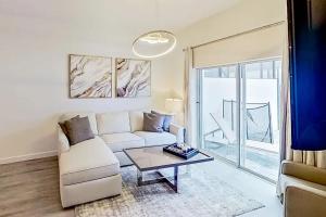 5 Bed Modern Family Home with Grill