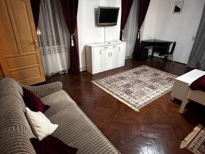 Velvet Sforii Residence