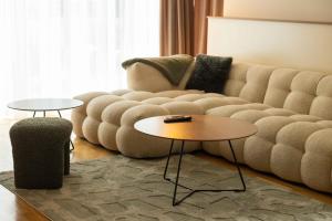 Emerald Gems in Limaks Central Diamond Residences in Skopje with Free Private Parking & Fast Wi-Fi