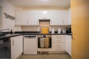 Modern 2-Bed Apartment in Central Portsmouth