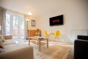 Modern 2-Bed Apartment in Central Portsmouth