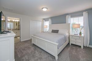 4907JA TOWNHOUSE 4 BEDROOMS & 3 BATHROOMS + POOL