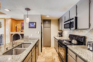 1806 Decatur condo