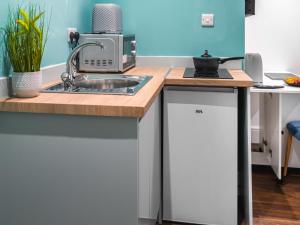 Hilltop Apartment 6 - Uk50598