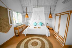 Pasaga 1 BR Bungalow Garden View ZN300