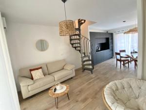 Joli mas bohème 60 m carré a seulement une minute à pied de la plage 4 personnes