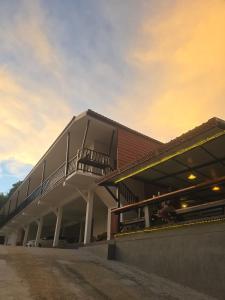 The Simple Place - King and Twin