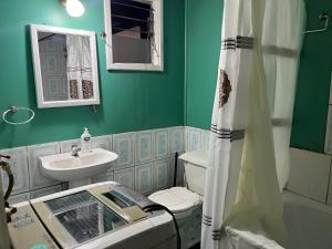 Departamento interior con entrada independiente