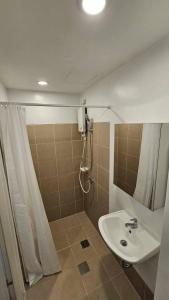 Italy-Venice theme-Condo