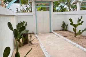 Quacey 1 BR Deluxe Room ZN302