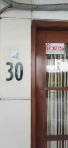 Homestay AT 30, Awanatownhouse