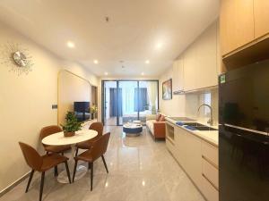 Apartments with 1 to 5 bedrooms at ICON40 Tower Ha Long